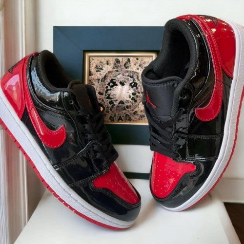 Air Jordan 1 Low Patent Bred