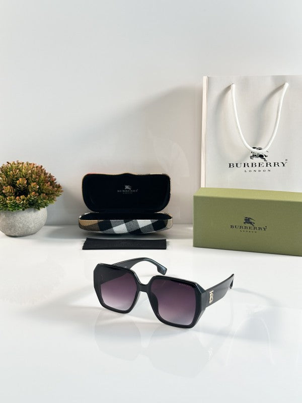 Burberry WMNS 5300 Black Sunglasses