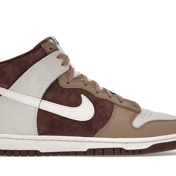 Nike Dunk High Light Chocolate Shoes
