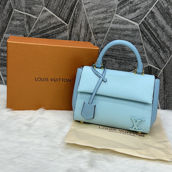 Louis Vuitton Cluny Bag Classic With Original Box (Bag)