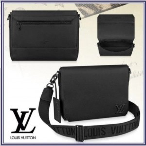 Louis Vuitton LV Aerogram Takeoff Unisex Messenger Bag With Dust Bag & Tag ·Messenger Bag (Bag)