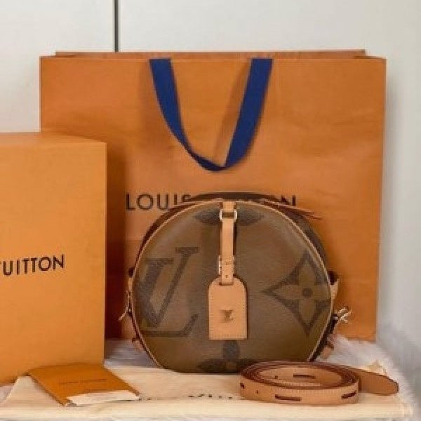 Louis Vuitton LV Boite Chapeau Souple in Giant Reverse Monogram Limited Edition (Bag)