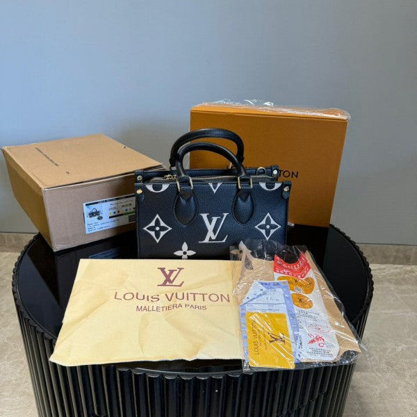 Louis Vuitton On The Go East West Pouch Monogram With OG & Dust Bag (Black White)