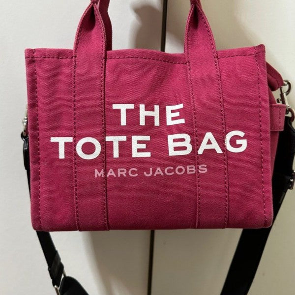 Marc Jacob The Tote Bag Canvas With Dustcover Medium (Classic)