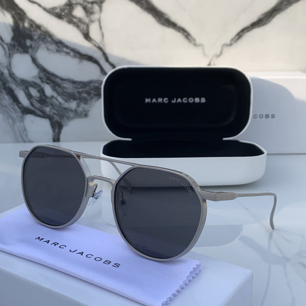Marc Jacobs Metal Silver Black