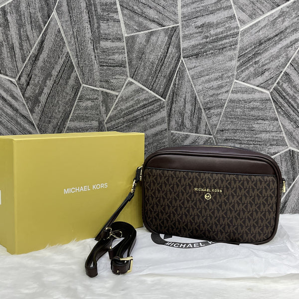 Michael Kors MK Jetset East West Camera Bag With Original Box