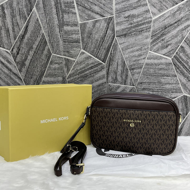 Michael Kors MK Jetset East West Camera Bag With Original Box