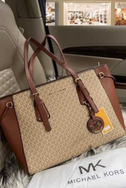 Michael Kors MK Voyager Tote Bag Apricot
