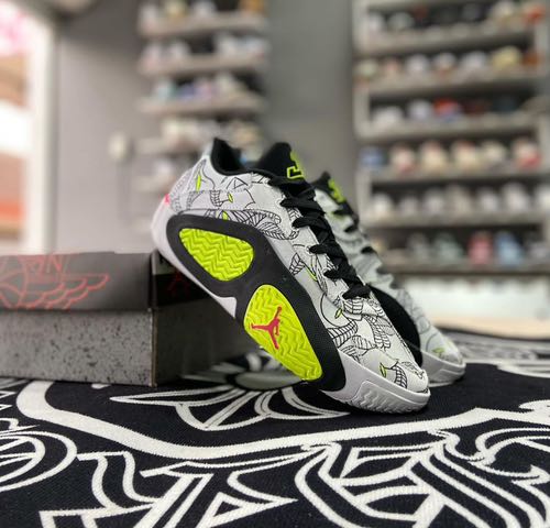 Nike Air Jordan Tatum 2 Mommas Boy Shoes