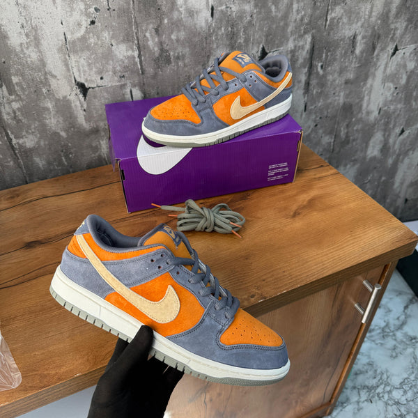 Nike SB Dunk Low Pro Light Carbon Monarch – Shoes