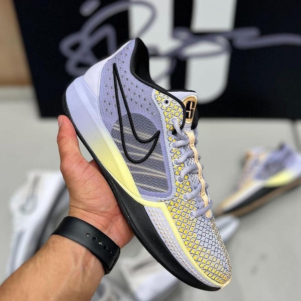 Nike Sabrina 1 Spark – Shoes