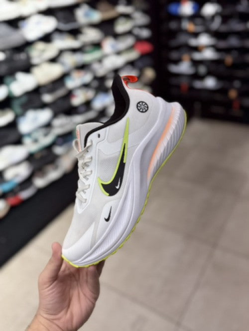 Nike Zoom Smiley 2.0 White – Shoes
