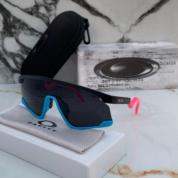 Oakley 9280 Black Blue Pink – Sunglasses