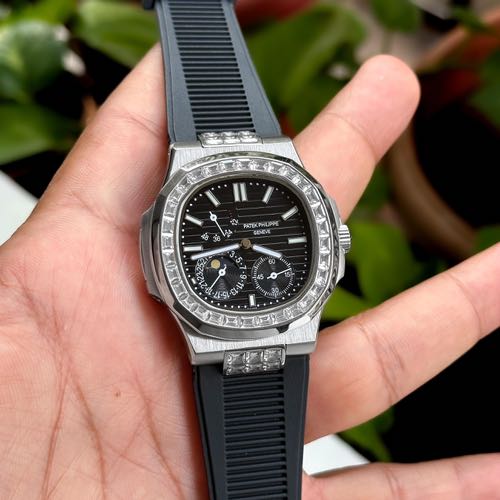 Patek Philippe 5724G 001 Black Diamond Edition – Watch (5724G 001 Black Diamond)