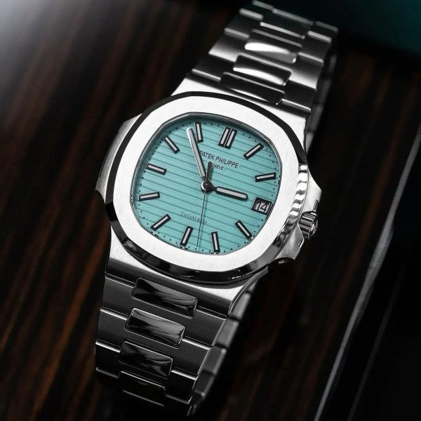 Patek Philippe Nautilus Automatic (Timeless) Watch