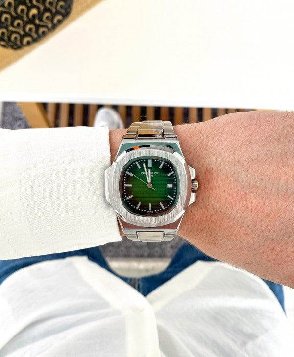 Patek Philippe Nautilus (Classic) Watch