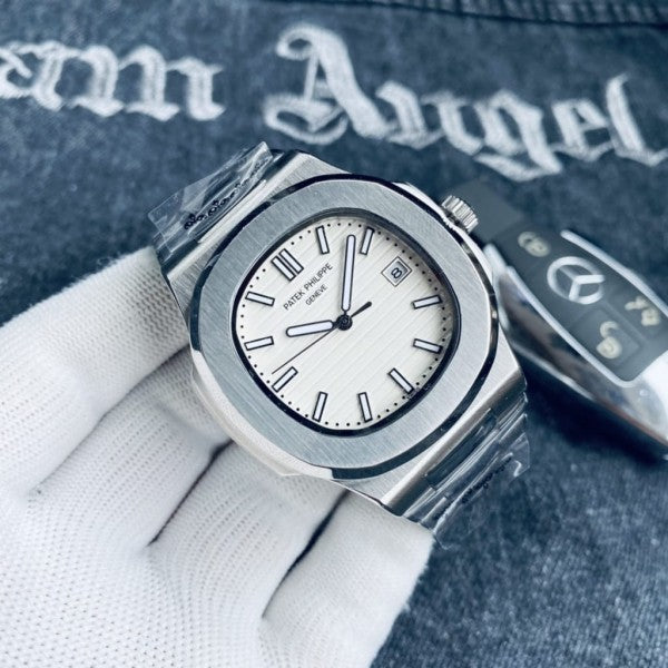Patek Philippe Nautilus – Watch (Nautilus 4)