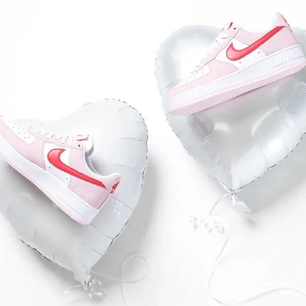 WMNS Nike Airforce 1 Low Valentines Day