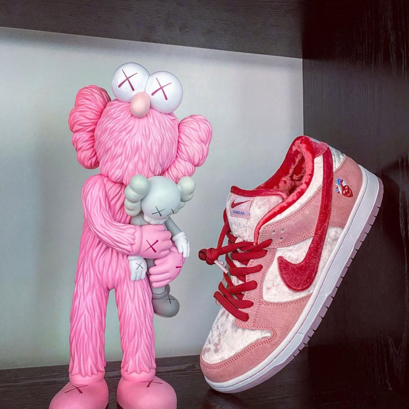 WMNS Semi UA Nike SB Dunk Low StrangeLove Skateboards Special Box